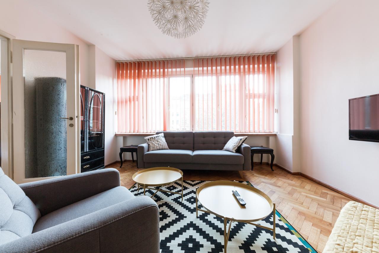 Beautiful City Center Apartments プラハ エクステリア 写真