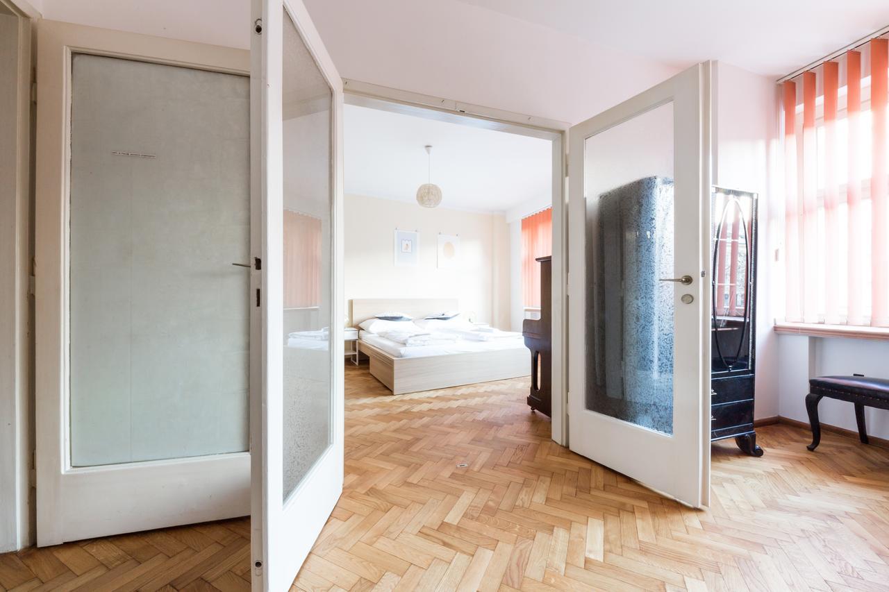 Beautiful City Center Apartments プラハ エクステリア 写真