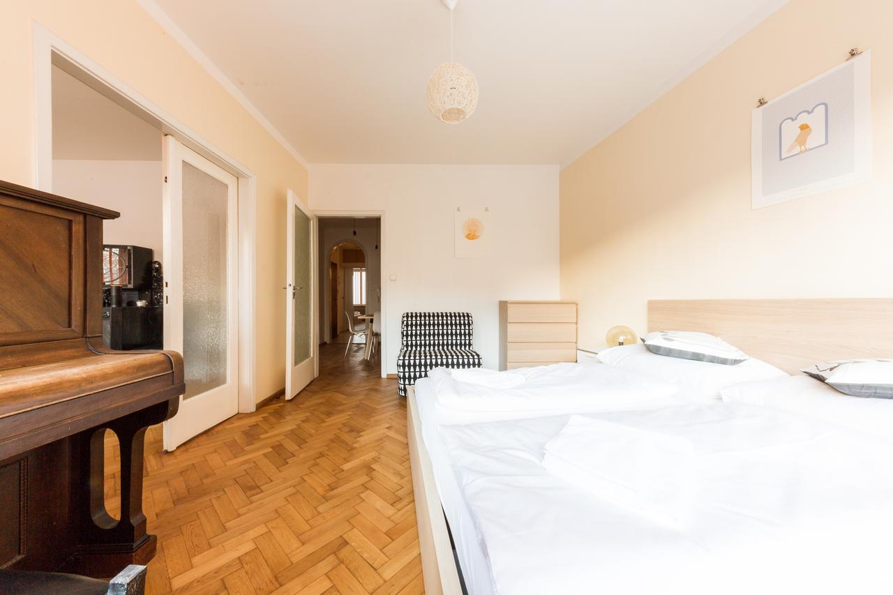 Beautiful City Center Apartments プラハ エクステリア 写真