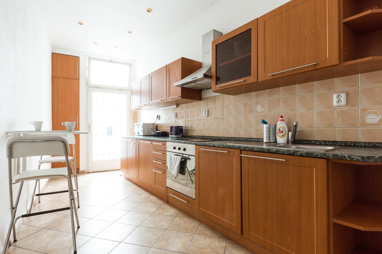 Beautiful City Center Apartments プラハ エクステリア 写真