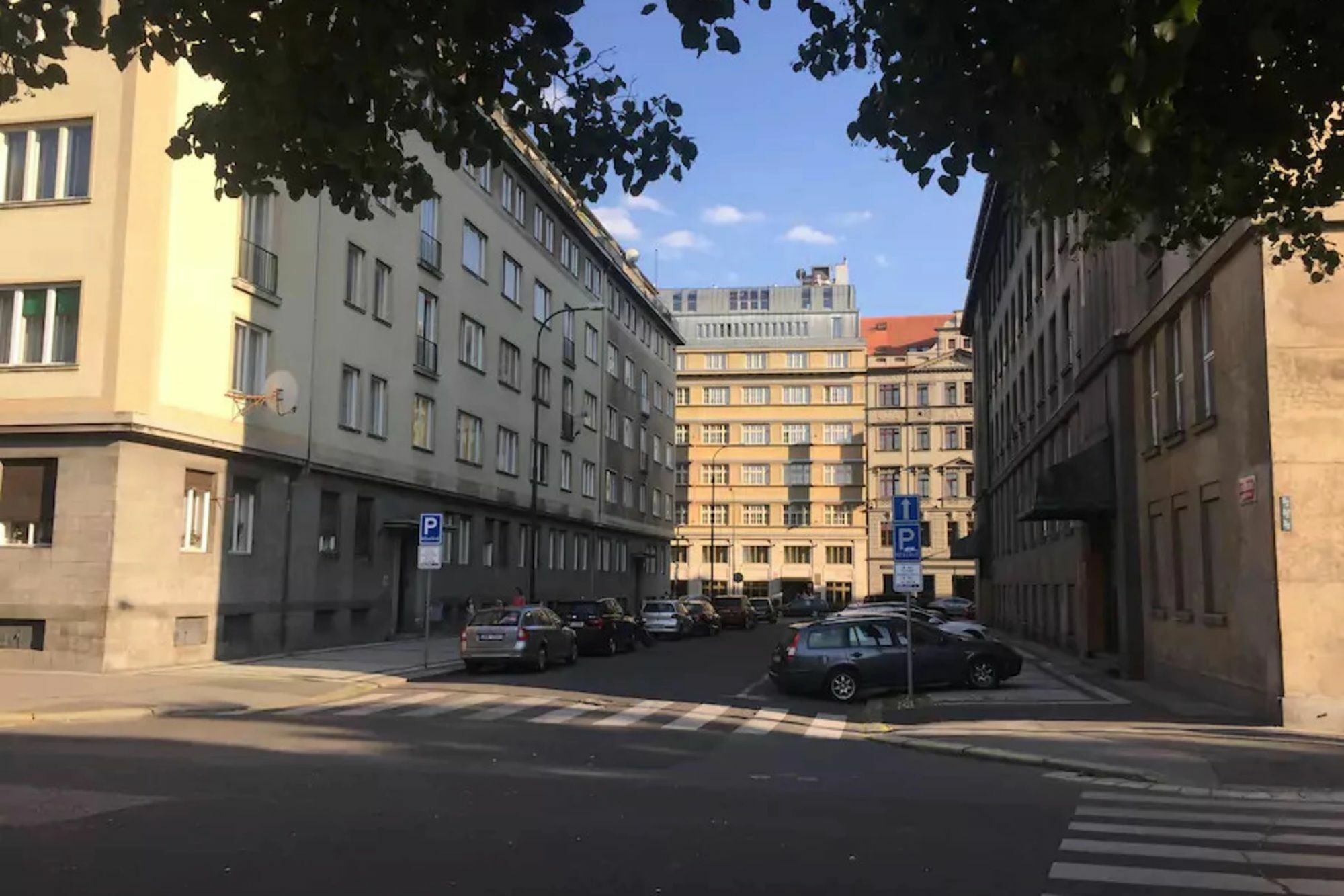 Beautiful City Center Apartments プラハ エクステリア 写真